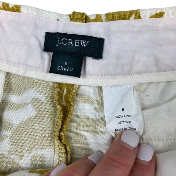 J. Crew City Fit 100% linen Floral Bermuda Shorts 6 - Picture 3 of 4